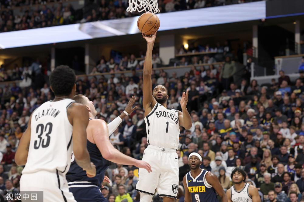 间与角色的 间与角色的