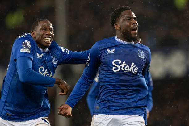 的支持者 的支持者